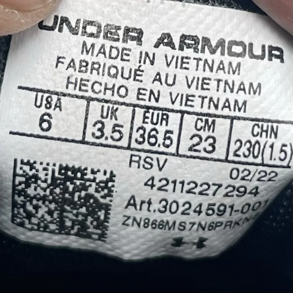 Under Armour Sneakers‎ Womens 6 Charged Assert 9 3024591-001 Black Running Shoes